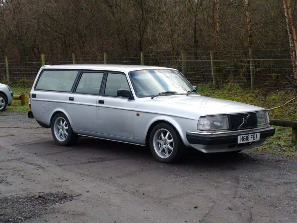 Stud pattern / rims wheels to suit 240 Oz Volvo